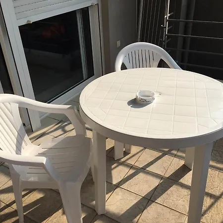 Eliz Apartman